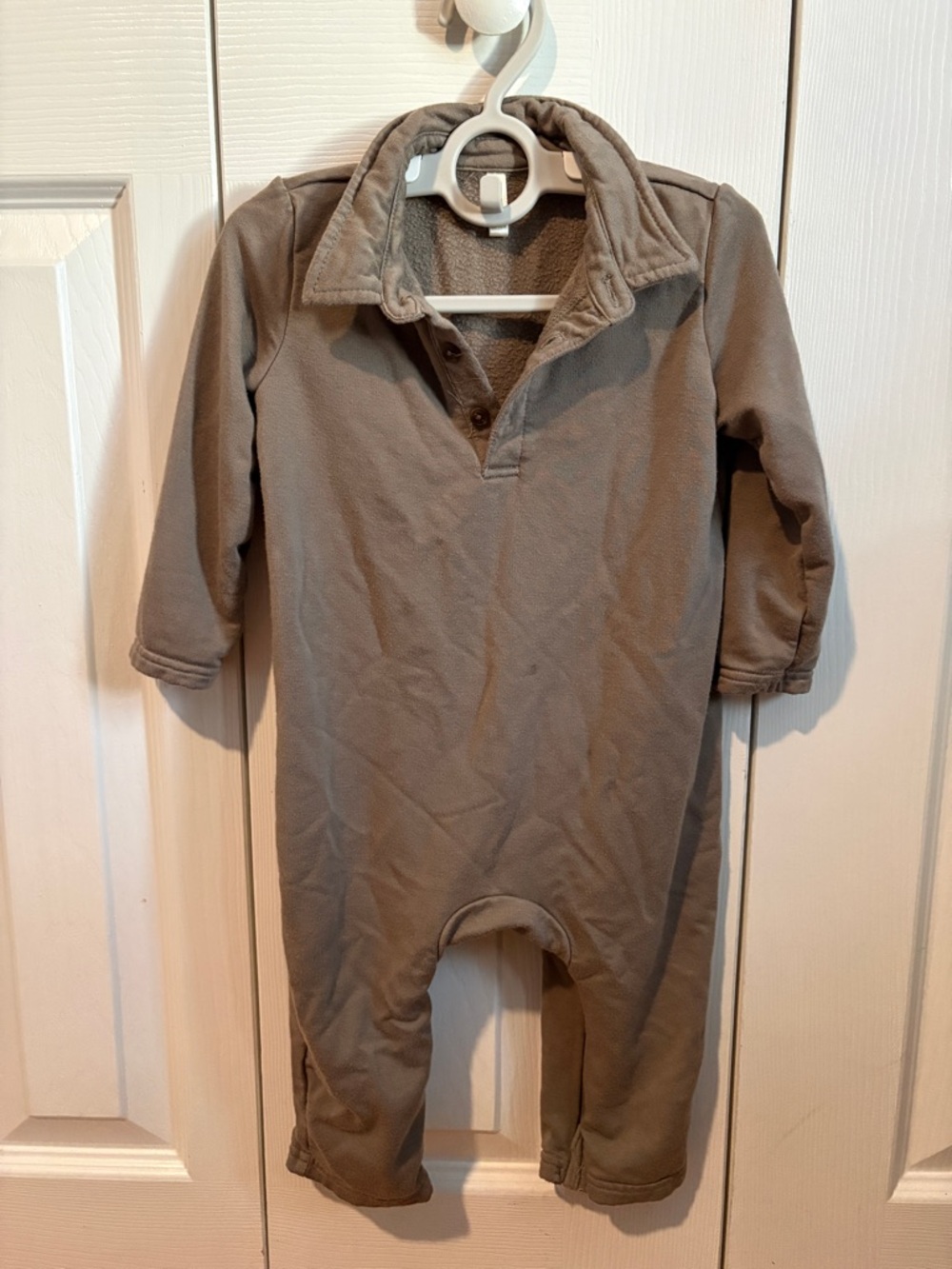 Gunamuna Taupe Fleece collared jumpsuit size 12-18 months